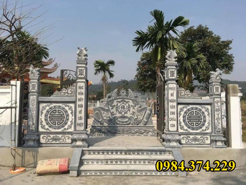 Cổng lăng mộ 990