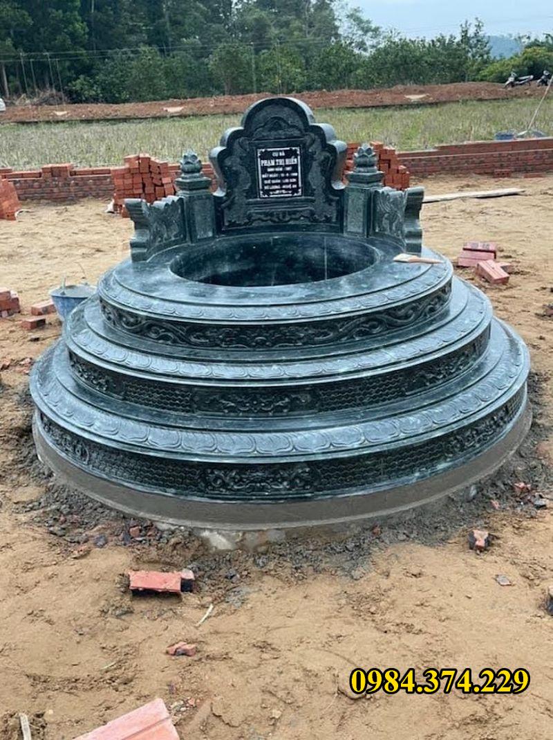 Mộ đá xanh rêu 1622