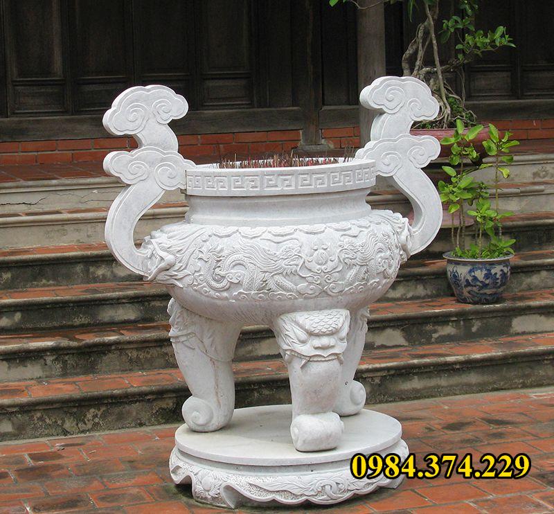 Lư hương đá 1678