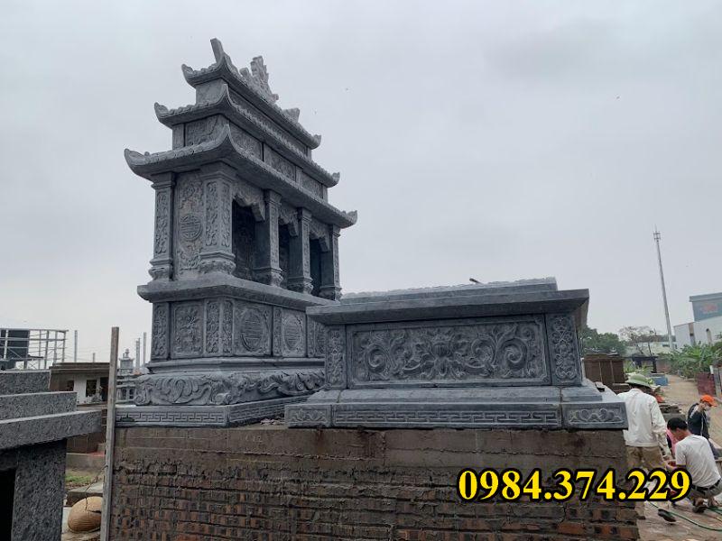 Mộ đá đôi 2006